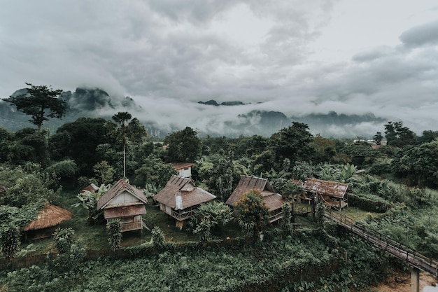 Piękna mała wioska w Vang Vieng