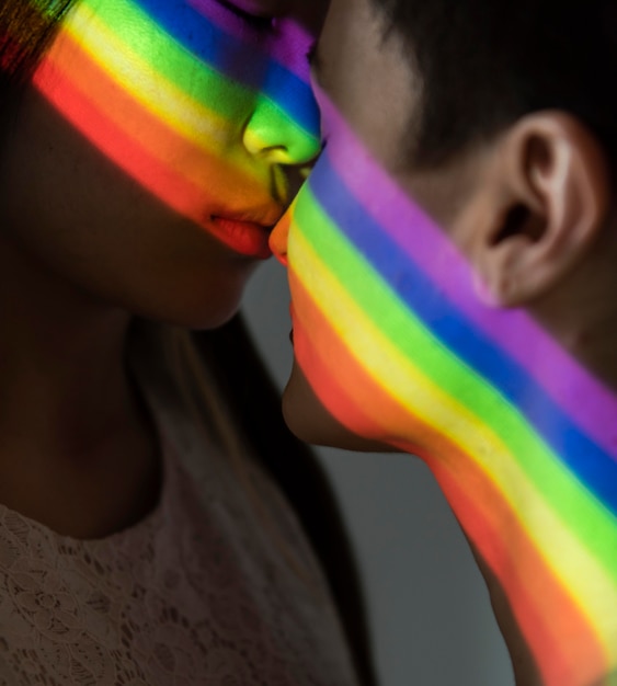 Zdjęcie piękna para lesbijek z symbolem lgbt