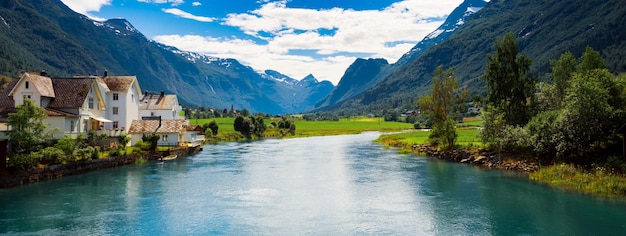 Piękna przyroda Norwegia naturalny krajobraz.