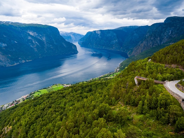 Piękna przyroda Norwegia. Sognefjorden.