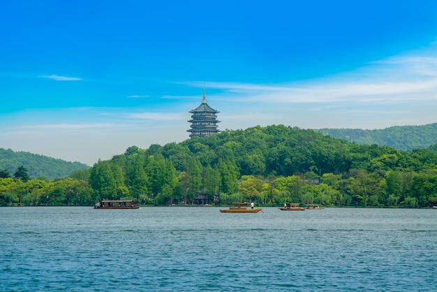 Piękna Sceneria I Architektoniczny Krajobraz W Zachodnim Jeziorze, Hangzhou