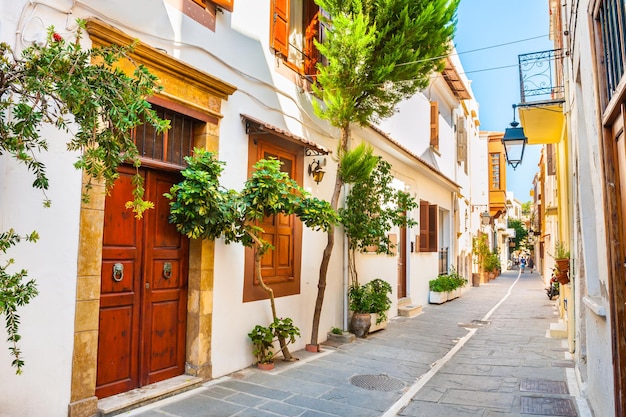 Piękna ulica w Rethymno, Kreta, Grecja.