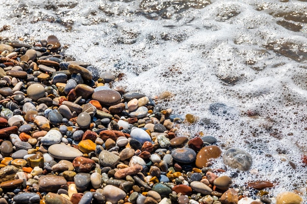 Piękne kamyki na plaży z bliska