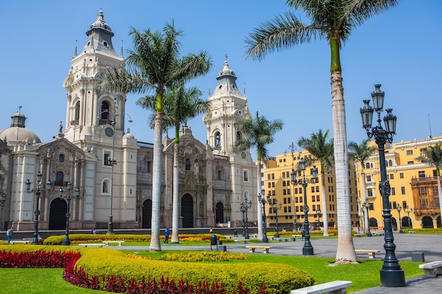 Piękne kolonialne budynki i ulice w stolicy Peru Lima