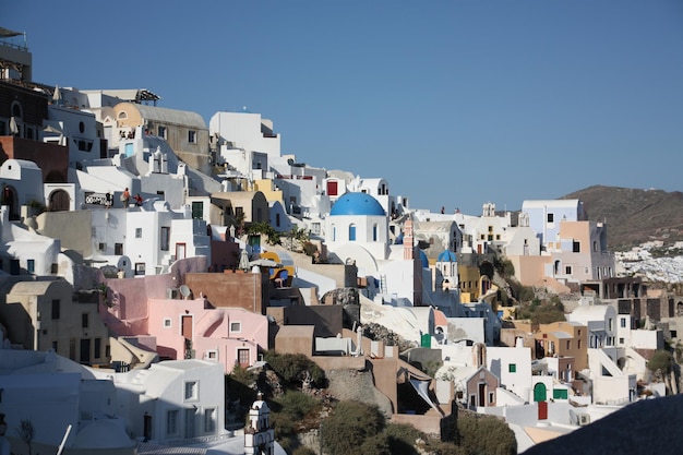 Piękne miasto Oia na wyspie Santorini w Grecji