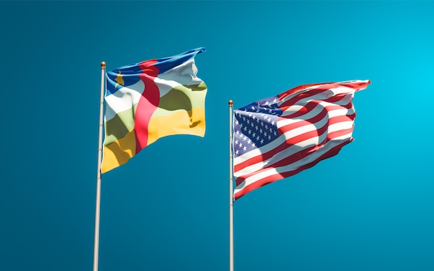 Piękne narodowe flagi państwowe USA i Republiki Środkowoafrykańskiej Republiki Środkowoafrykańskiej razem