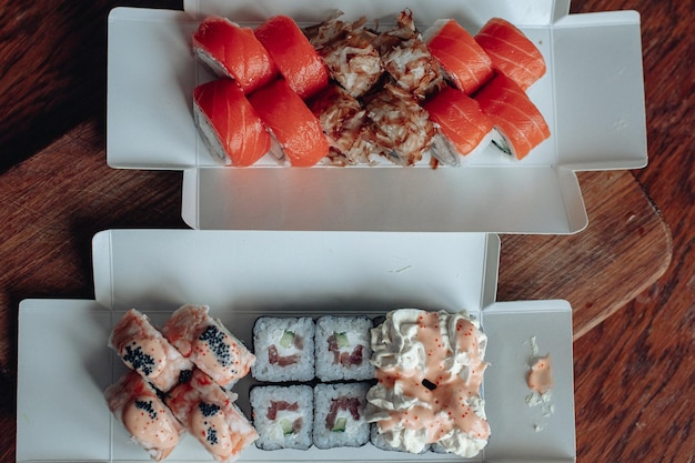 Piękne Pyszne Sushi Dostawa Sushi Reklamowe Rolki Sushi Z Ryb I Sera