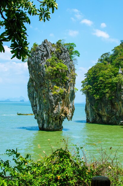 Piękne Rajowe Miejsce Na Wyspie Jamesa Bonda Khao Phing Kan Kamień Phuket Tajlandia Natura Asia Podróż Fotografia Tajlandzki Malowniczy Egzotyczny Krajobraz Miejsca Turystycznego Słynne Miejsce