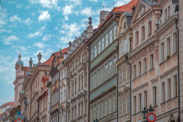 Piękne stare ulice Pragi