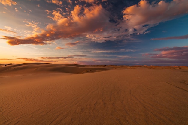 Piękne widoki na pustynię Gobi Mongolię