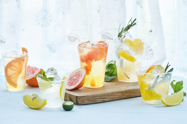 Piękne zdjęcia napojów owocowych wysokiej jakości zdjęcia letnich napojów