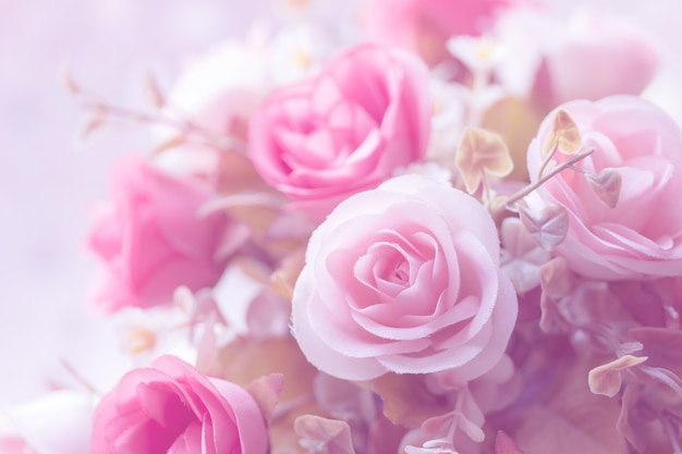 Pięknej dekoraci róży kwiatu sztuczny tło dla walentynki lub ślubnej karty.