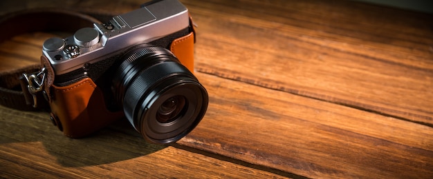 Piękny aparat w brązowym stylu