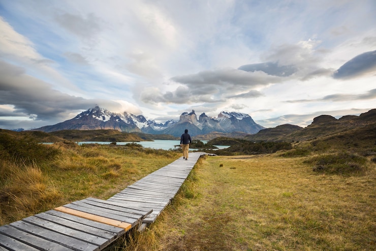 Zdjęcie piękny górski krajobraz w parku narodowym torres del paine w chile