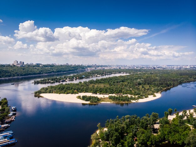 Piękny Kijów. Rzeka i przyroda w mieście