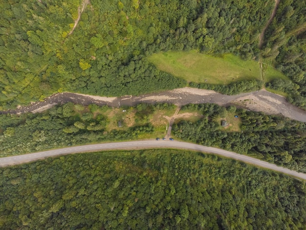 Piękny krajobraz gór. Zdjęcie z lotu ptaka