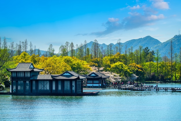 Piękny krajobraz Jeziora Zachodniego w Hangzhou