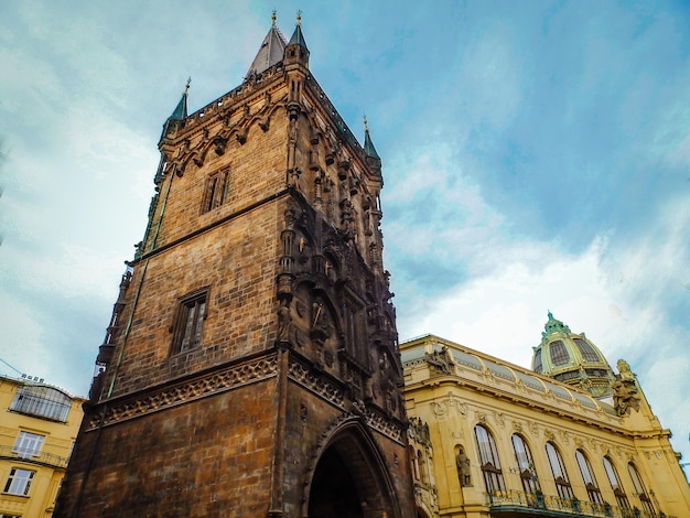 Piękny krajobraz miasta Praga Czechy Stare Miasto i Wieża Prochowa