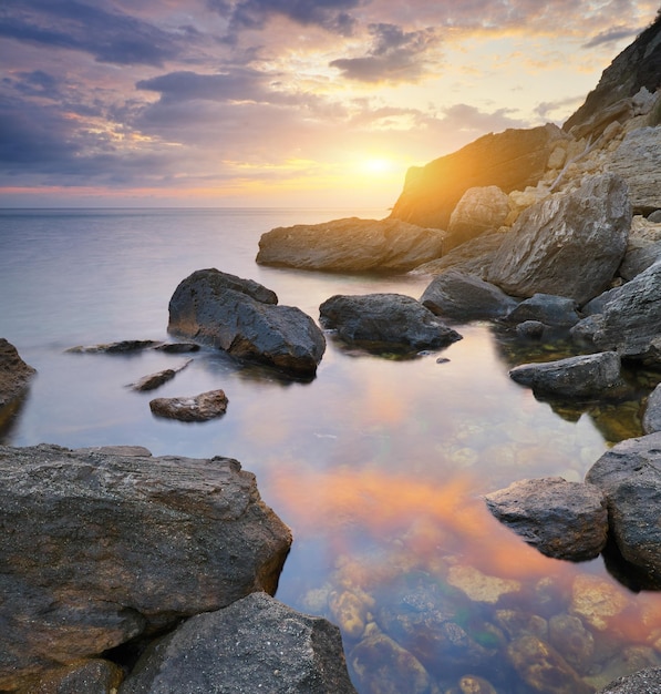Zdjęcie piękny krajobraz morza, zachód słońca, kompozycja przyrody, skład przyrody