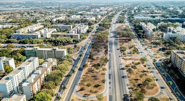 Piękny panoramiczny i dronowy widok z lotu ptaka na stolicę Brazylii w Brazylii