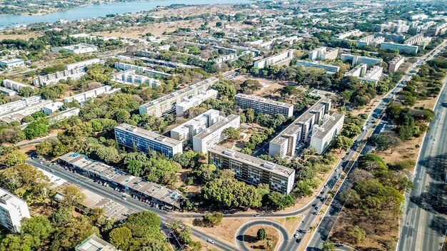 Piękny panoramiczny i dronowy widok z lotu ptaka na stolicę Brazylii w Brazylii