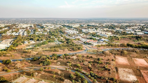 Piękny panoramiczny i powietrzny widok z drona na stolicę Brasilii w Brazylii