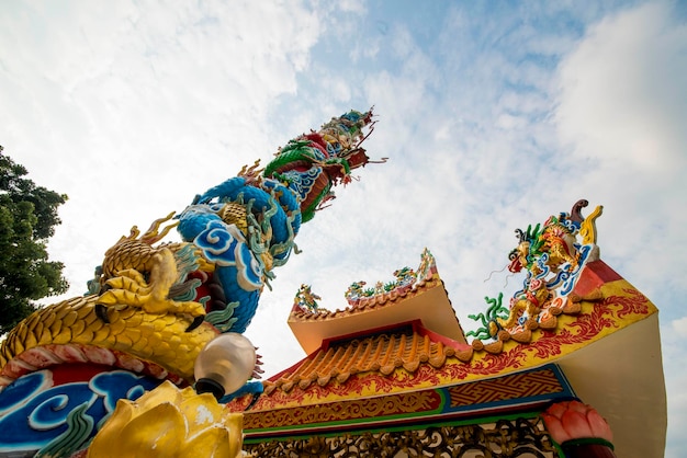 Piękny panoramiczny widok na Kanchanaburi w Tajlandii