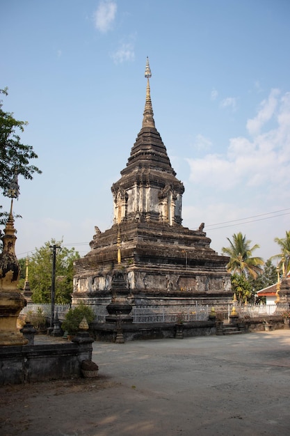 Piękny panoramiczny widok na Luang Prabang w Laosie