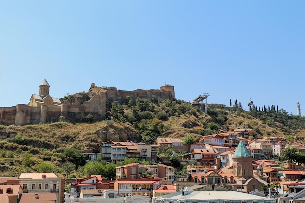 Piękny panoramiczny widok na Tbilisi