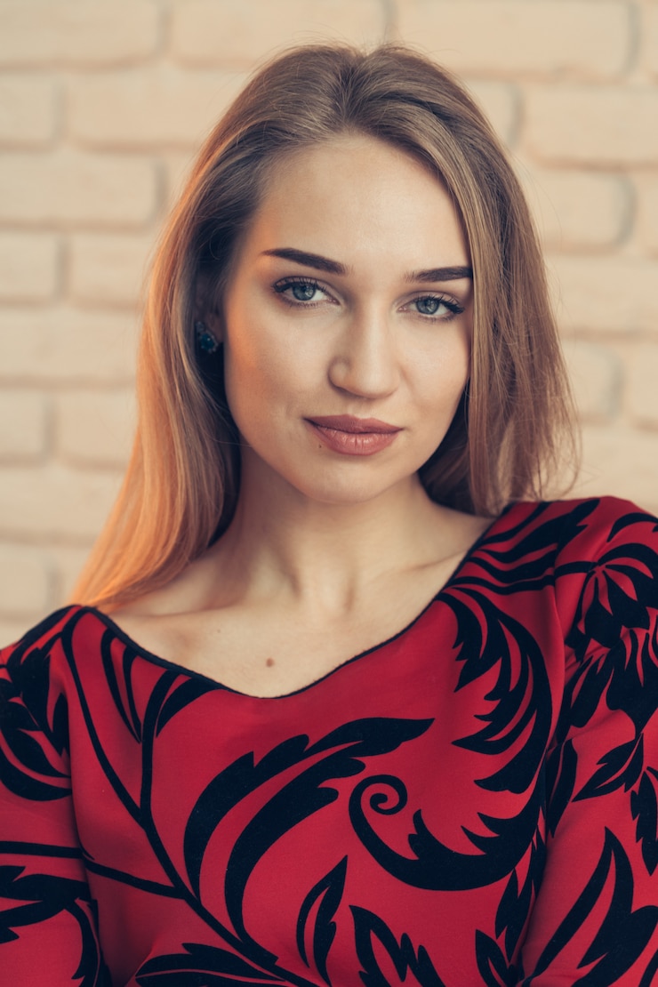 Zdjęcie piękny portret kobiety z bliska