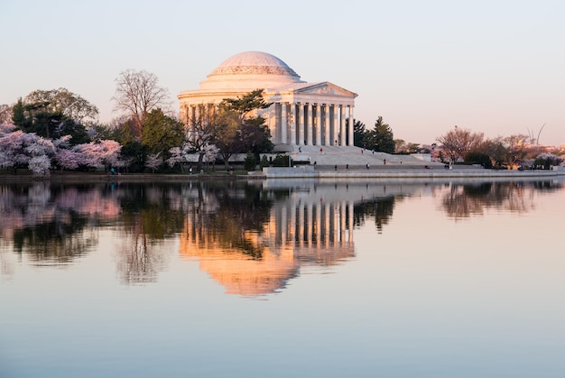 Piękny wczesny poranek Jefferson Memorial