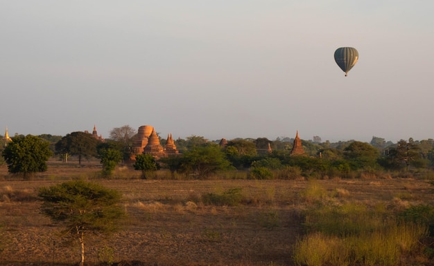 Piękny Widok Balonów W Bagan Myanmar