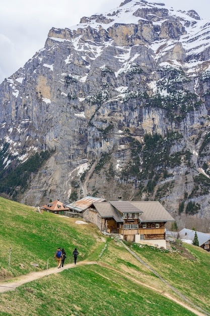 Piękny widok krajobraz w Alps przy gimmelwald