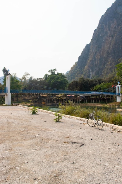 Piękny widok na Blue Bridge znajdujący się w Vang Vieng Laos