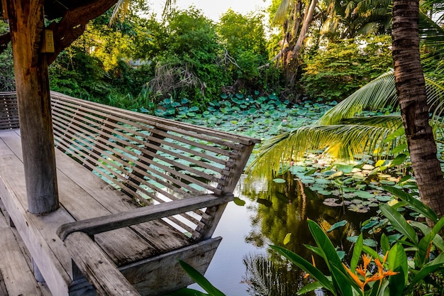 Piękny widok na hotel Baan Thai House położony w Ayutthaya Thailand