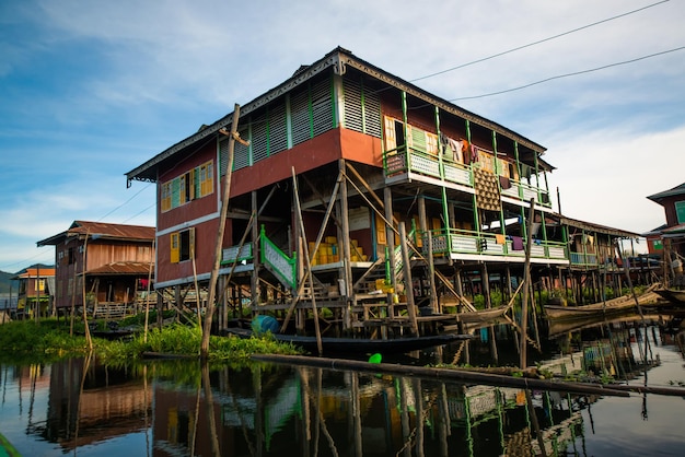 Piękny widok na jezioro Inle Myanmar