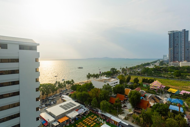 Zdjęcie piękny widok na miasto jomtien pattaya tajlandia