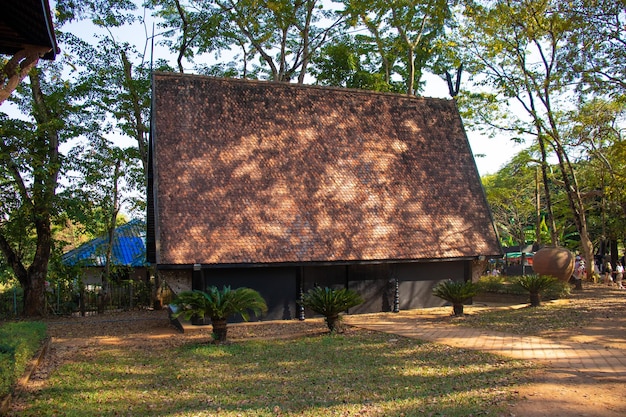 Piękny widok na Muzeum Baan Dan znajdujące się w Chiang Rai Tajlandia