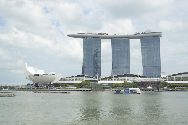 Piękny widok na panoramę Singapuru