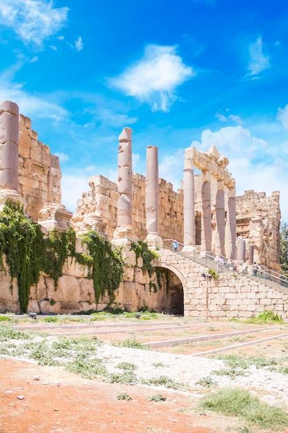 Piękny widok na rzymskie ruiny Baalbek w Baalbek, Liban