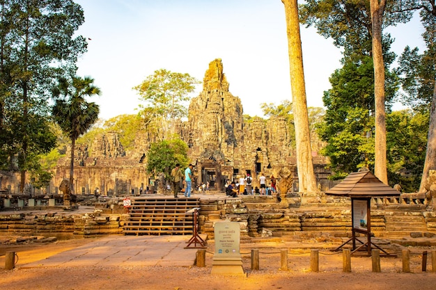 Piękny widok na świątynię Angkor Wat znajdującą się w Kambodży Siem Reap