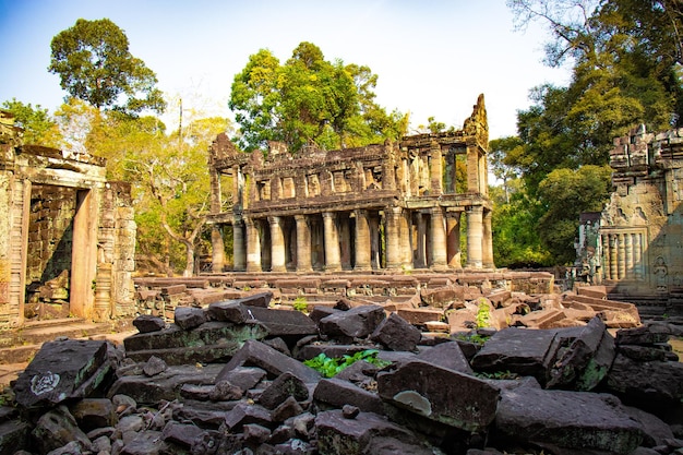 Piękny widok na świątynię Angkor Wat znajdującą się w Kambodży Siem Reap