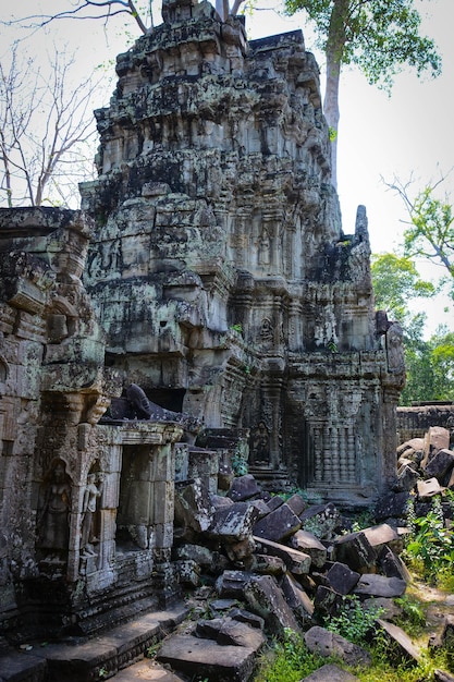 Piękny widok na świątynię Angkor Wat znajdującą się w Kambodży Siem Reap