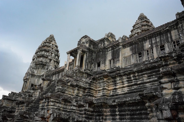 Piękny Widok Na świątynię Angkor Wat Znajdującą Się W Kambodży Siem Reap