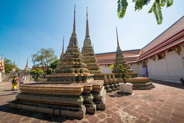 Piękny widok na świątynię Wat Pho znajdującą się w Bangkoku w Tajlandii