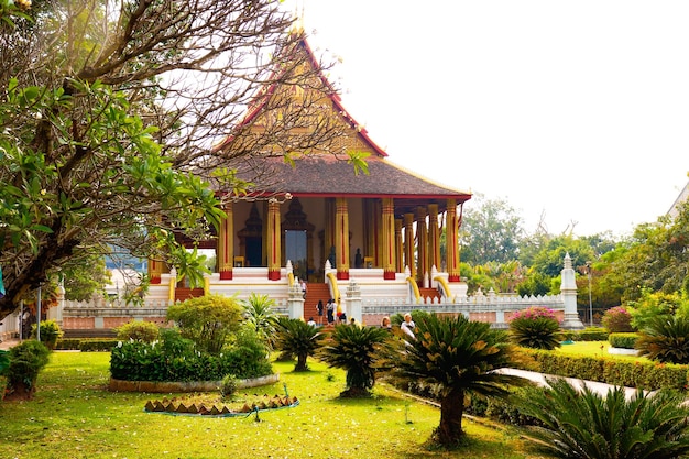 Piękny widok na świątynię Wat Phra Kaew znajdującą się w Vientiane Laos