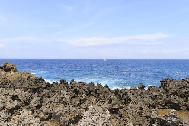 Piękny widok na Waterblow w Nusa Dua Beach Bali Indonezja