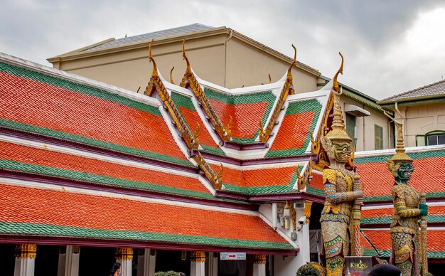 Piękny widok na Wielki Pałac Świątyni Wat Phra Kaew w Bangkoku Tajlandia