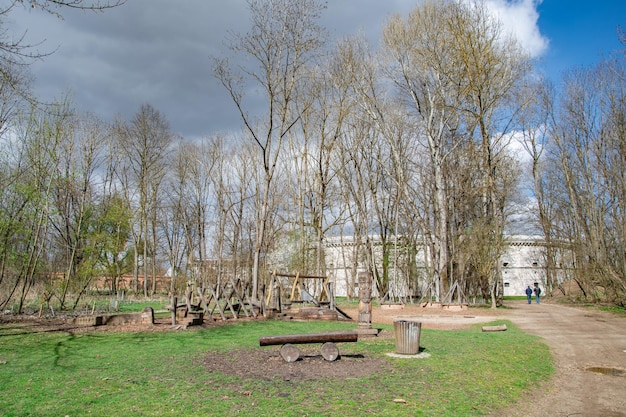 Zdjęcie piękny widok na wiosnę w parku ingolstadt danube
