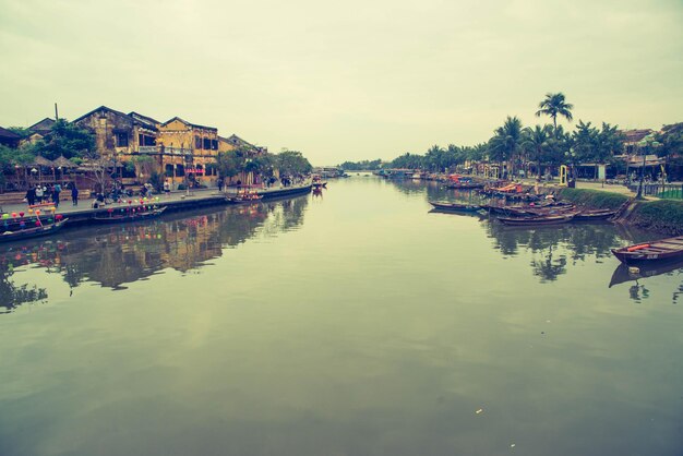 Piękny widok panoramiczny na miasto Hoi An w Wietnamie